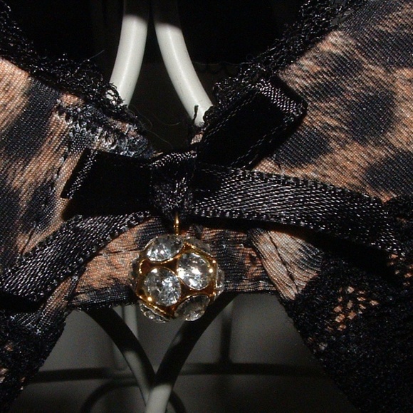 Marilyn Monroe intimidates bra pantie set - Picture 9 of 13